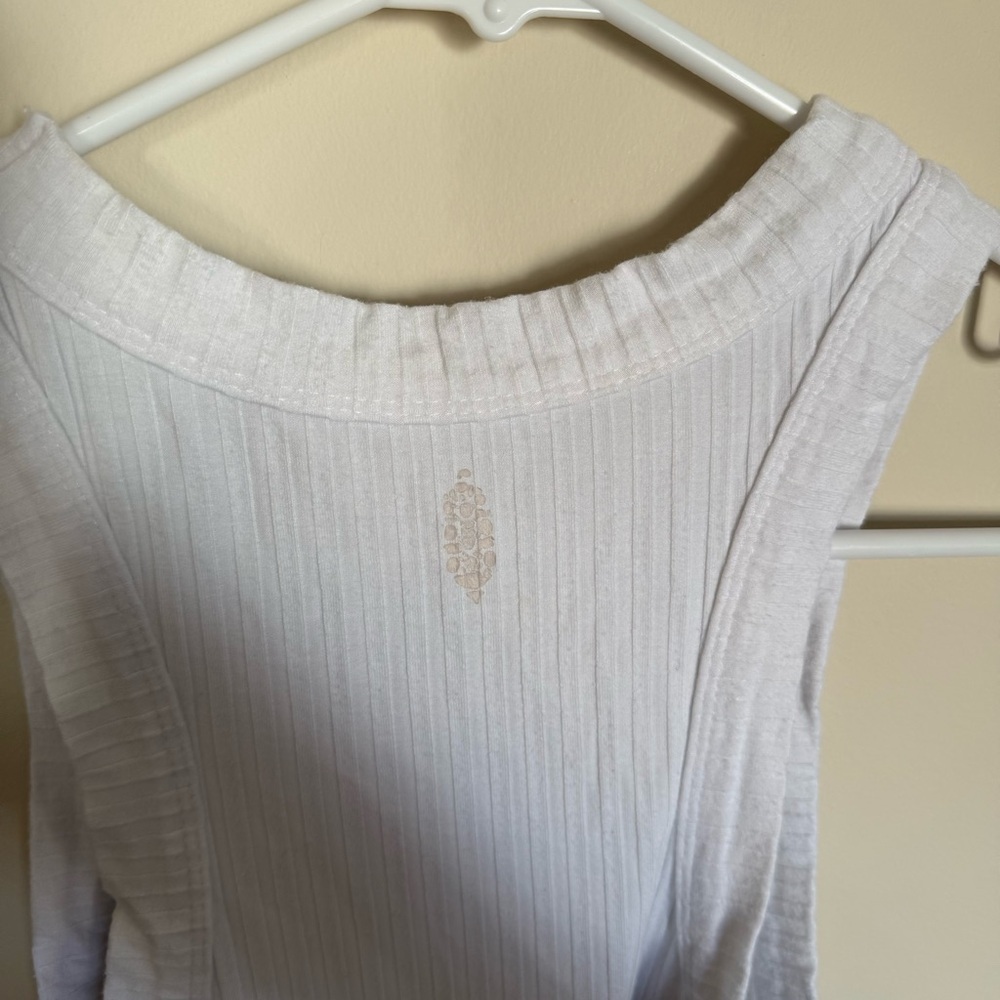 FLAWED White Ribbed FP Movement Blissed Out Full Length Tank Top Sz M Casual Gym - Picture 9 of 11